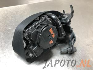 Gebruikte Veiligheidsgordel rechts-voor Mazda MX-5 (ND) 1.5 Skyactiv G-131 16V Prijs € 174,95 Margeregeling aangeboden door Japoto Parts B.V.