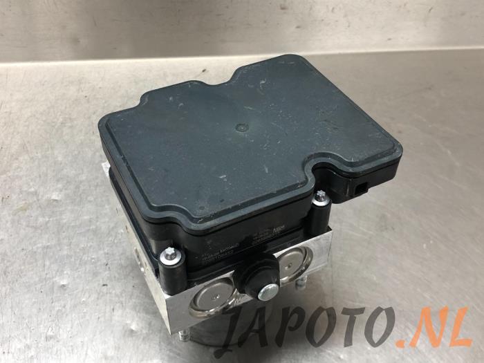 Gebruikte ABS Pomp Mazda MX-5 (ND) 1.5 Skyactiv G-131 16V Prijs € 157,45 Margeregeling aangeboden door Japoto Parts B.V.