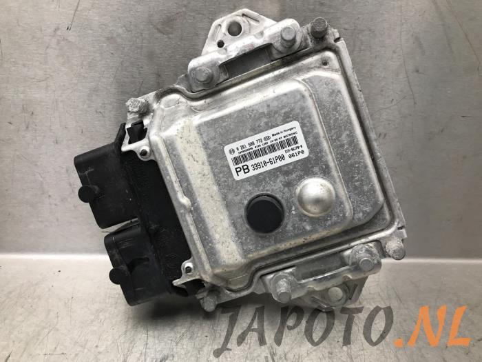 Kontaktslot + computer van een Suzuki Swift (ZA/ZC/ZD) 1.2 16_ 2014