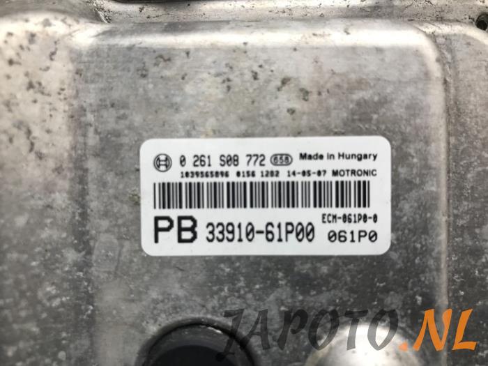 Kontaktslot + computer van een Suzuki Swift (ZA/ZC/ZD) 1.2 16_ 2014