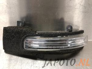 Gebruikte Knipperlicht spiegel links Mitsubishi Outlander (GF/GG) 2.0 16V PHEV 4x4 Prijs € 49,95 Margeregeling aangeboden door Japoto Parts B.V.