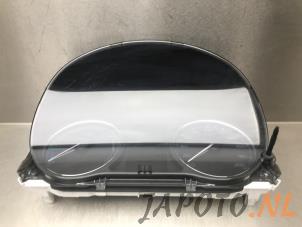 Gebruikte Tellerklok Mitsubishi Outlander (GF/GG) 2.0 16V PHEV 4x4 Prijs € 104,95 Margeregeling aangeboden door Japoto Parts B.V.