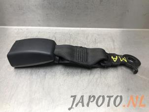 Gebruikte Veiligheidsgordel Insteek midden-achter Hyundai iX55 3.0 CRDI V6 24V Prijs € 14,95 Margeregeling aangeboden door Japoto Parts B.V.