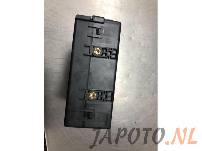 ABS Computer van een Lexus RX (U3) 400h V6 24V VVT-i 4x4 2006