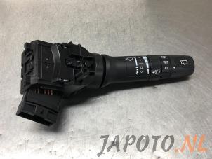 Gebruikte Ruitenwis Schakelaar Hyundai i20 1.2i 16V Prijs € 31,45 Margeregeling aangeboden door Japoto Parts B.V.