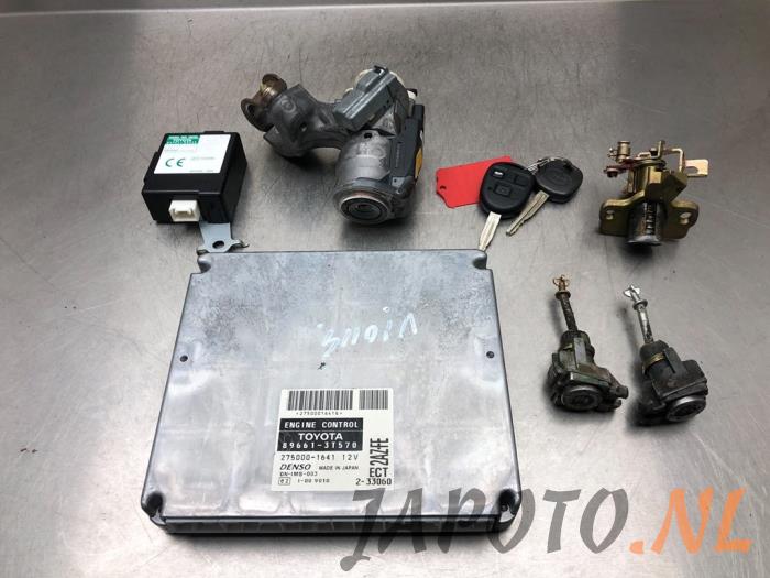 Gebruikte Kontaktslot + computer Toyota Camry (CV30) 2.4i 16V VVT-i Prijs € 157,45 Margeregeling aangeboden door Japoto Parts B.V.