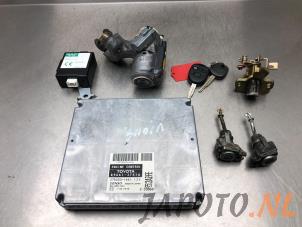 Gebruikte Contactslot + computer Toyota Camry (CV30) 2.4i 16V VVT-i Prijs € 157,45 Margeregeling aangeboden door Japoto Parts B.V.