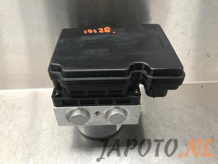 Gebruikte ABS Pomp Hyundai i30 Fastback (PDEBA/PEDBC) 2.0 N Turbo 16V Prijs € 262,45 Margeregeling aangeboden door Japoto Parts B.V.