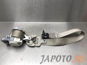 Gebruikte Veiligheidsgordel rechts-voor Subaru Outback (BR) 2.5 16V Prijs € 99,99 Margeregeling aangeboden door Japoto Parts B.V.