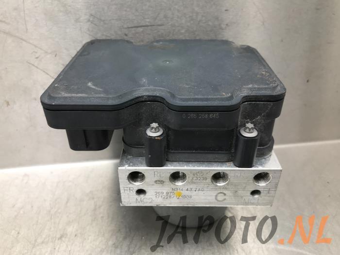 Gebruikte ABS Pomp Mazda MX-5 RF (ND) 2.0 SkyActiv G-160 16V Prijs € 157,45 Margeregeling aangeboden door Japoto Parts B.V.