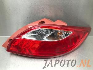 Gebruikte Achterlicht rechts Mazda 2 (DE) 1.3 16V MZR Prijs € 49,95 Margeregeling aangeboden door Japoto Parts B.V.