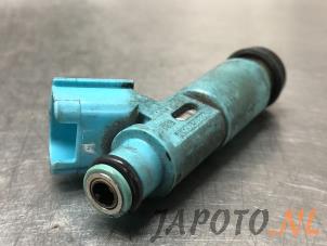 Gebruikte Injector (benzine injectie) Toyota Camry (CV30) 2.4i 16V VVT-i Prijs € 26,24 Margeregeling aangeboden door Japoto Parts B.V.