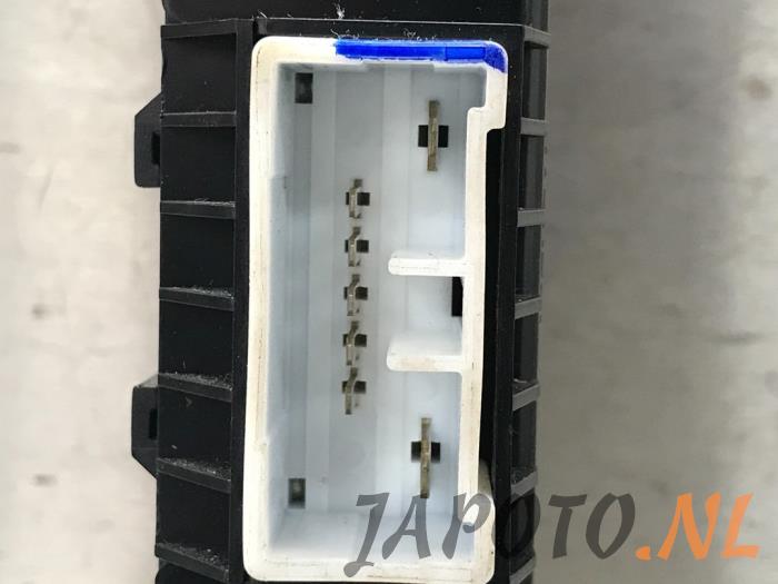 Computer Body Control van een Kia Picanto (JA) 1.2 CVVT 16V 2017