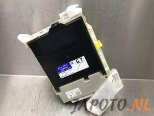 Gebruikte Computer Body Control Toyota Prius Plus (ZVW4) 1.8 Hybrid 16V Prijs € 52,49 Margeregeling aangeboden door Japoto Parts B.V.