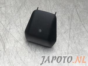 Gebruikte Sensor Licht Kia Cee'd (JDB5) 1.0i T-GDi 12V 120 Prijs € 24,99 Margeregeling aangeboden door Japoto Parts B.V.