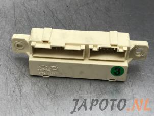 Gebruikte Zekering Kia Cee'd (JDB5) 1.0i T-GDi 12V 120 Prijs € 34,99 Margeregeling aangeboden door Japoto Parts B.V.