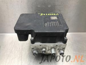 Gebruikte ABS Pomp Toyota Yaris III (P13) 1.4 D-4D-F Prijs € 78,70 Margeregeling aangeboden door Japoto Parts B.V.