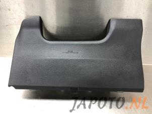 Gebruikte Knie airbag rechts Toyota Auris (E18) 1.4 D-4D-F 16V Prijs € 149,95 Margeregeling aangeboden door Japoto Parts B.V.