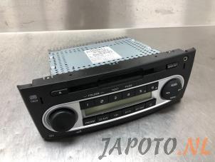 Gebruikte Radio CD Speler Mitsubishi Colt (Z2/Z3) 1.3 16V Prijs € 39,95 Margeregeling aangeboden door Japoto Parts B.V.