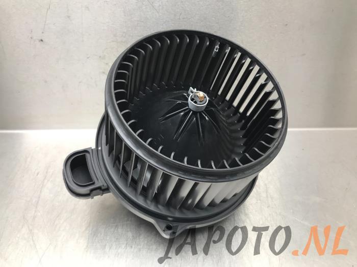 Heating and ventilation fan motor Kia Stonic