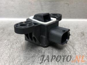 Gebruikte Airbag Sensor Kia Stonic (YB) 1.0i T-GDi 12V Eco-Dynamics+ Prijs € 26,20 Margeregeling aangeboden door Japoto Parts B.V.