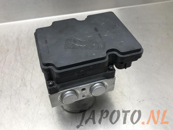 Gebruikte ABS Pomp Kia Cee'd (JDB5) 1.0i T-GDi 12V 120 Prijs € 104,95 Margeregeling aangeboden door Japoto Parts B.V.