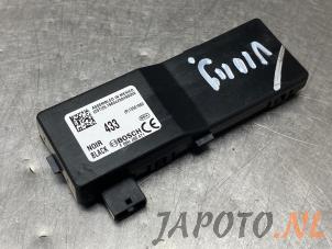 Gebruikte Deur module Chevrolet Cruze (300) 1.8 16V VVT Prijs € 20,95 Margeregeling aangeboden door Japoto Parts B.V.