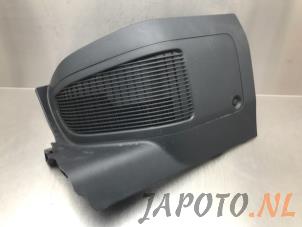 Gebruikte Accu afdekkap Toyota RAV4 (A5) 2.5 Hybrid 16V AWD Prijs € 19,95 Margeregeling aangeboden door Japoto Parts B.V.
