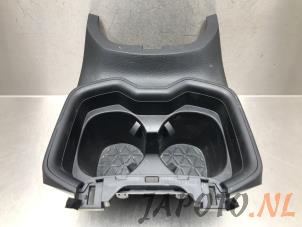 Gebruikte Display Interieur Toyota RAV4 (A5) 2.5 Hybrid 16V AWD Prijs € 25,20 Margeregeling aangeboden door Japoto Parts B.V.