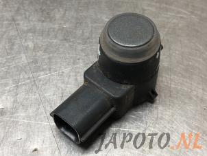 Gebruikte PDC Sensor Chevrolet Cruze (300) 1.8 16V VVT Prijs € 41,95 Margeregeling aangeboden door Japoto Parts B.V.