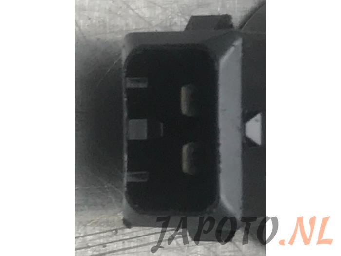 Pingelsensor van een Mitsubishi Outlander (GF/GG) 2.4 16V PHEV 4x4 2020