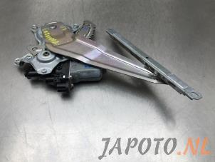 Gebruikte Ruitmechaniek 4Deurs links-achter Mitsubishi Space Star (A0) 1.2 12V Prijs € 29,95 Margeregeling aangeboden door Japoto Parts B.V.