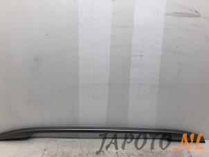 Gebruikte Dakrail links Mazda 6 SportBreak (GJ/GH/GL) 2.2 SkyActiv-D 150 16V Prijs € 78,75 Margeregeling aangeboden door Japoto Parts B.V.