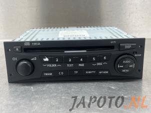 Gebruikte Radio CD Speler Mitsubishi Grandis (NA) 2.4 16V MIVEC Prijs € 52,49 Margeregeling aangeboden door Japoto Parts B.V.