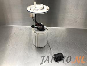 Gebruikte Benzinepomp Hyundai iX35 (LM) 2.0 16V Prijs € 78,70 Margeregeling aangeboden door Japoto Parts B.V.