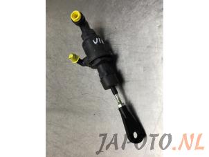 Gebruikte Koppeling Hoofd Cilinder Hyundai iX35 (LM) 2.0 16V Prijs € 36,70 Margeregeling aangeboden door Japoto Parts B.V.