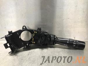 Gebruikte Licht Schakelaar Kia Pro cee'd (EDB3) 1.4 CVVT 16V Prijs € 29,95 Margeregeling aangeboden door Japoto Parts B.V.