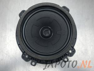 Gebruikte Speaker Kia Sportage (NQ5) 1.6 T-GDi Hybrid 16V AWD Prijs € 34,95 Margeregeling aangeboden door Japoto Parts B.V.