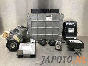 Gebruikte Kontaktslot + computer Toyota Avensis Wagon (T27) 1.8 16V VVT-i Prijs € 157,49 Margeregeling aangeboden door Japoto Parts B.V.