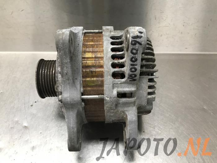 Gebruikte Dynamo Nissan Tiida (C11X) 1.6 16V Prijs € 52,45 Margeregeling aangeboden door Japoto Parts B.V.