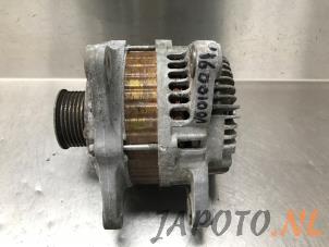 Gebruikte Alternator Nissan Tiida (C11X) 1.6 16V Prijs € 52,45 Margeregeling aangeboden door Japoto Parts B.V.