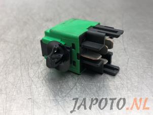 Gebruikte Relais Hyundai iX20 (JC) 1.6i 16V Prijs € 15,70 Margeregeling aangeboden door Japoto Parts B.V.