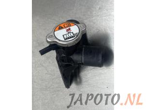 Gebruikte Radiateur vulstuk Kia Cee'd Sportswagon (JDC5) 1.6 GDI 16V Prijs € 14,95 Margeregeling aangeboden door Japoto Parts B.V.