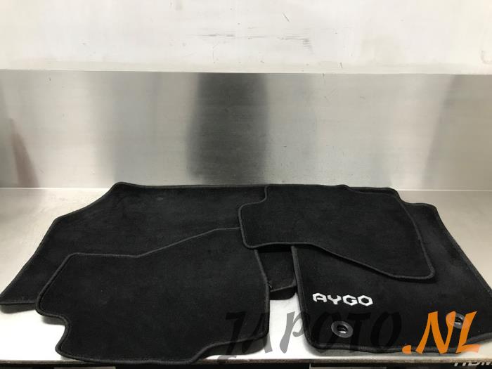 Set of mats Toyota Aygo