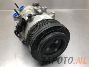 Gebruikte Pomp Airco Hyundai i30 Fastback (PDEBA/PEDBC) 2.0 N Turbo 16V Prijs € 208,95 Margeregeling aangeboden door Japoto Parts B.V.