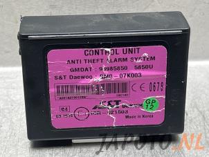 Gebruikte Alarm module Chevrolet Spark (M300) 1.0 16V Bifuel Prijs € 19,95 Margeregeling aangeboden door Japoto Parts B.V.