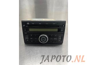 Gebruikte Radio CD Speler Nissan NV 200 (M20M) 1.5 dCi 86 Prijs op aanvraag aangeboden door Japoto Parts B.V.