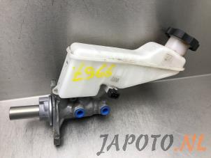 Gebruikte Hoofdremcilinder Hyundai Elantra Prijs € 63,46 Inclusief btw aangeboden door Japoto Parts B.V.