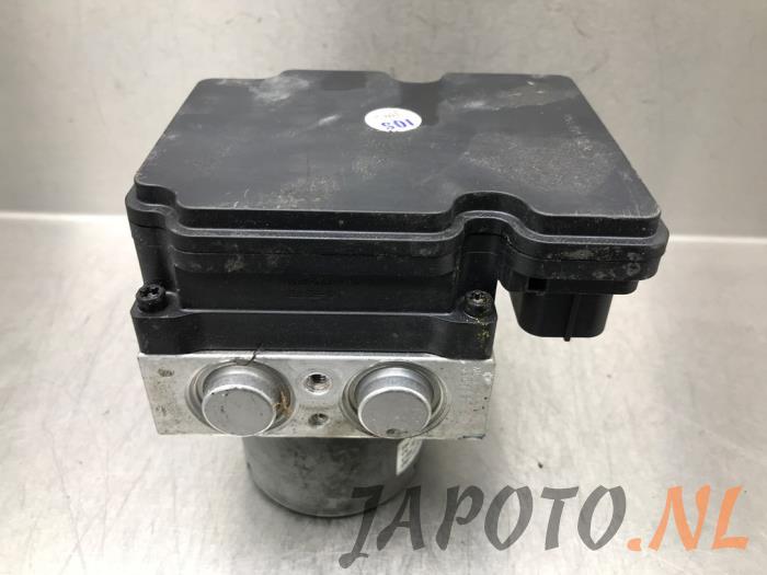 Gebruikte ABS Pomp Hyundai Elantra Prijs € 126,99 Inclusief btw aangeboden door Japoto Parts B.V.