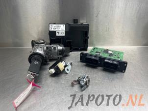 Gebruikte Contactslot + computer Mazda 2 (DE) 1.3 16V MZR Prijs € 149,00 Margeregeling aangeboden door Japoto Parts B.V.